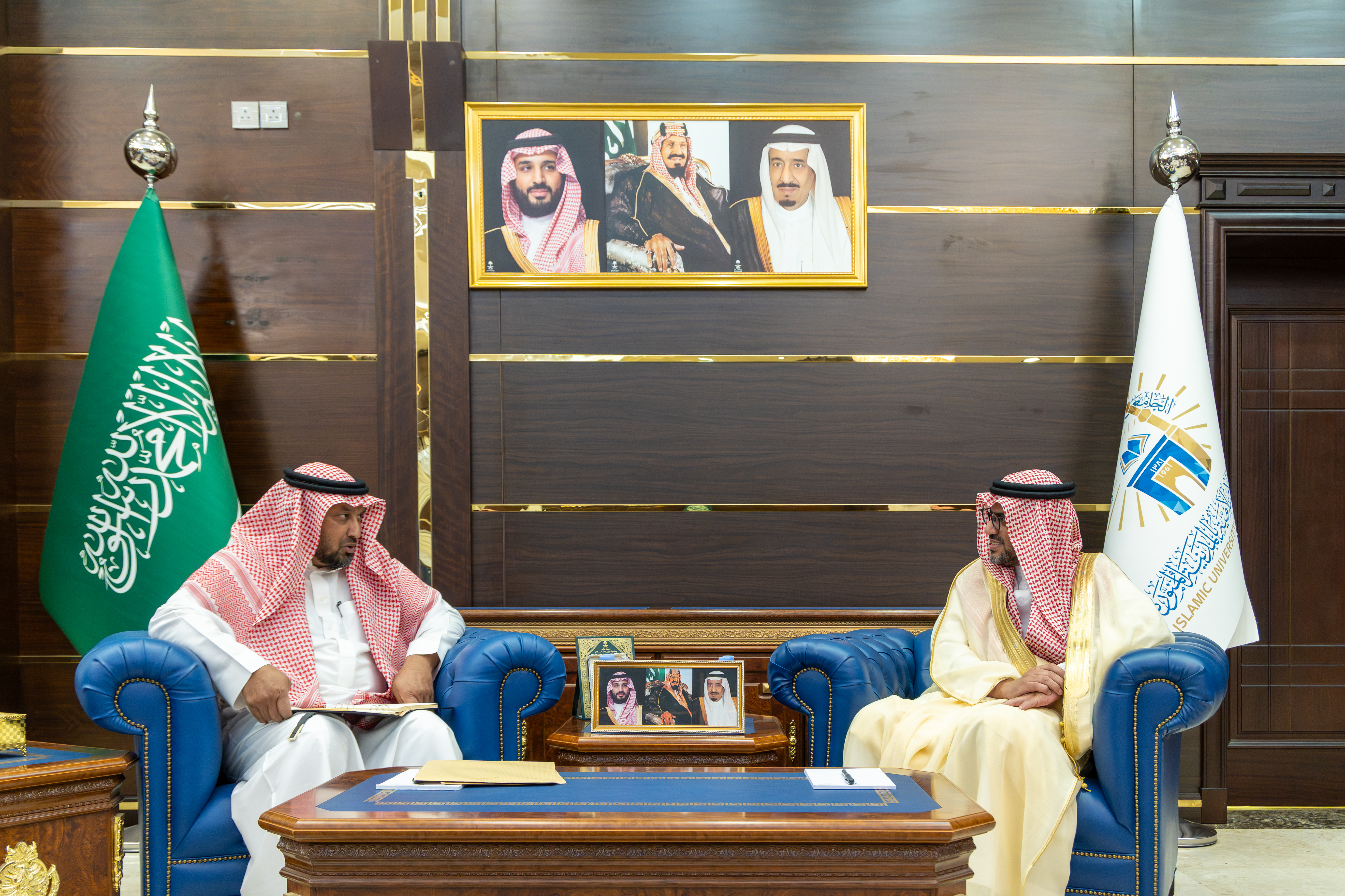 رئيس ⁧الجامعة الإسلامية⁩ يستقبل سفير جمهورية موريشيوس لدى المملكة